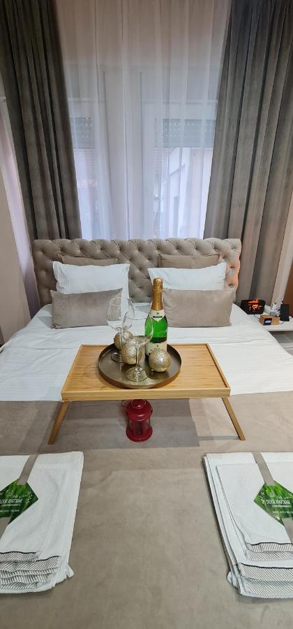 Design Apartment Business Lux 4 Star "Rio" Completely Business Lux Place In The City Center & Free Included Industry Optical Wifi & Netflix & Keyless Code Entry & Full Smart App & Kitchen & Washing Machine & Wide Terrace & Secure 2 Parking Place Cuprija Bagian luar foto