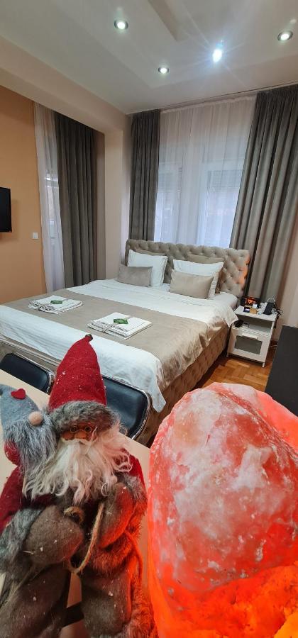 Design Apartment Business Lux 4 Star "Rio" Completely Business Lux Place In The City Center & Free Included Industry Optical Wifi & Netflix & Keyless Code Entry & Full Smart App & Kitchen & Washing Machine & Wide Terrace & Secure 2 Parking Place Cuprija Bagian luar foto