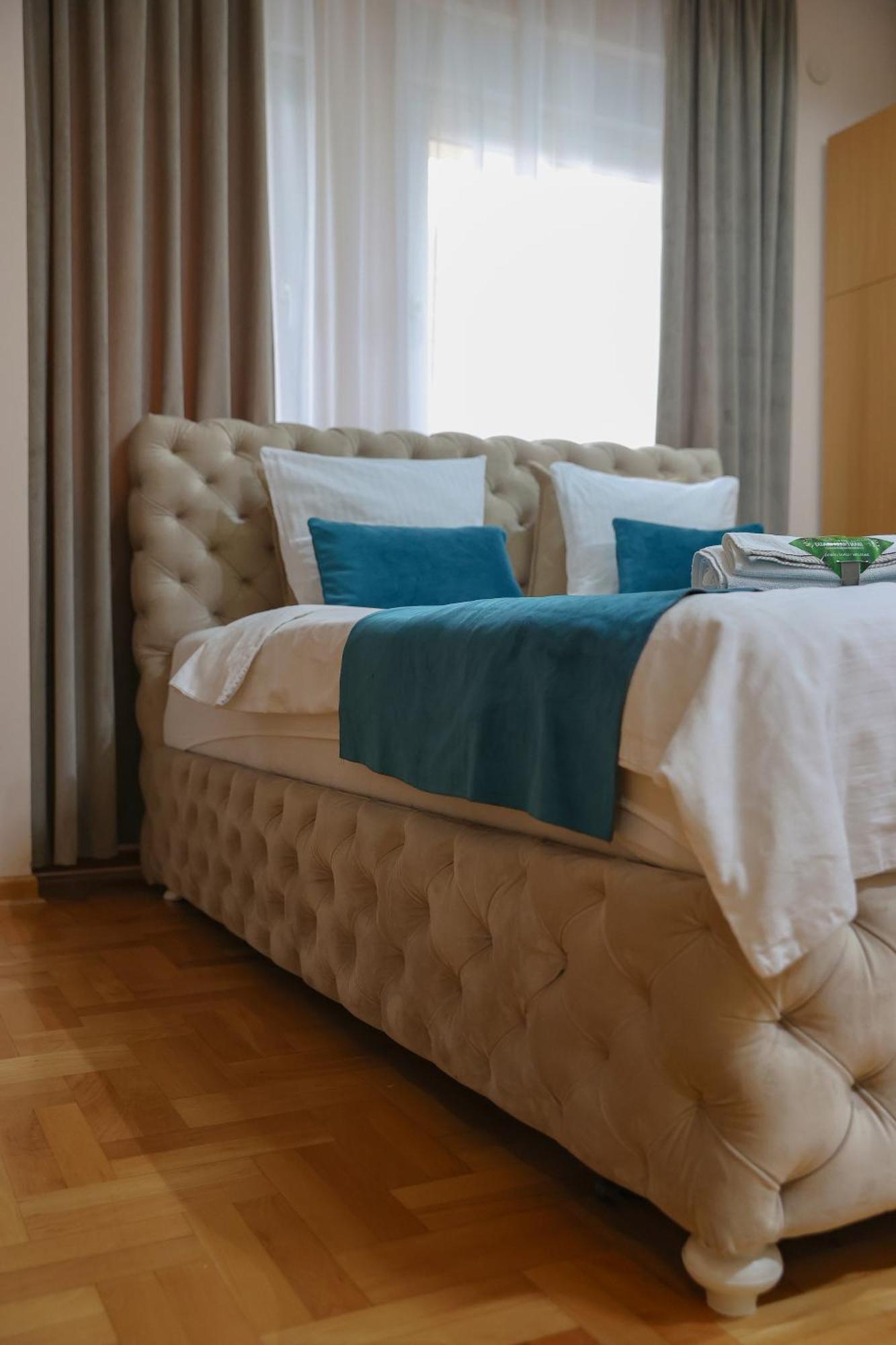 Design Apartment Business Lux 4 Star "Rio" Completely Business Lux Place In The City Center & Free Included Industry Optical Wifi & Netflix & Keyless Code Entry & Full Smart App & Kitchen & Washing Machine & Wide Terrace & Secure 2 Parking Place Cuprija Bagian luar foto